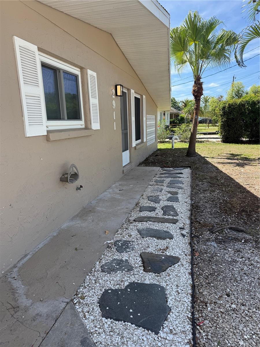 2911 PAFKO DR — photo 3