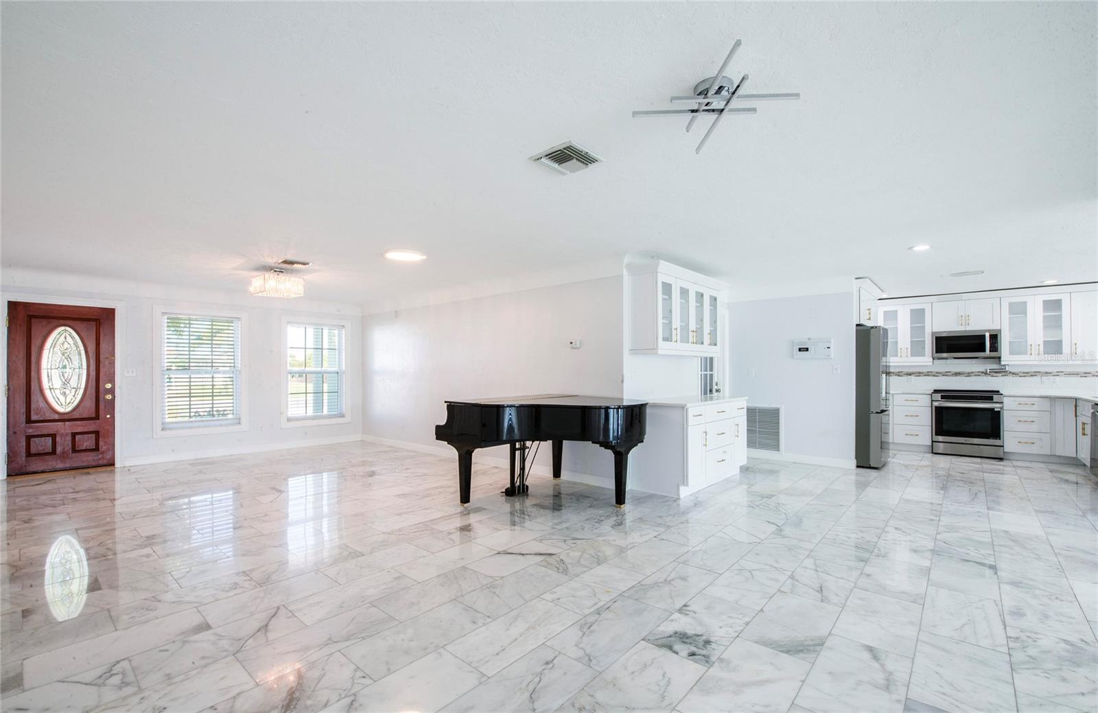 551 CRYSTAL DR — photo 30