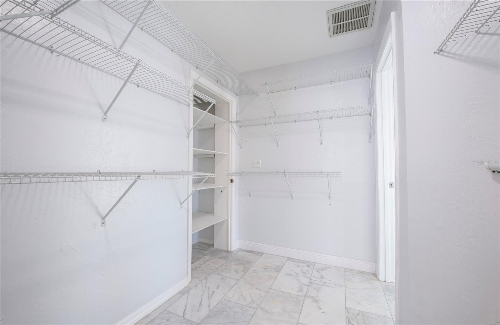 551 CRYSTAL DR — photo 43