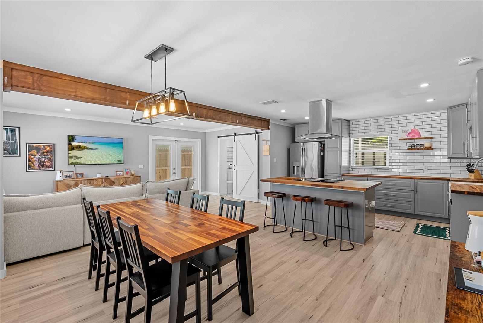 3412 W BAY AVE — photo 8