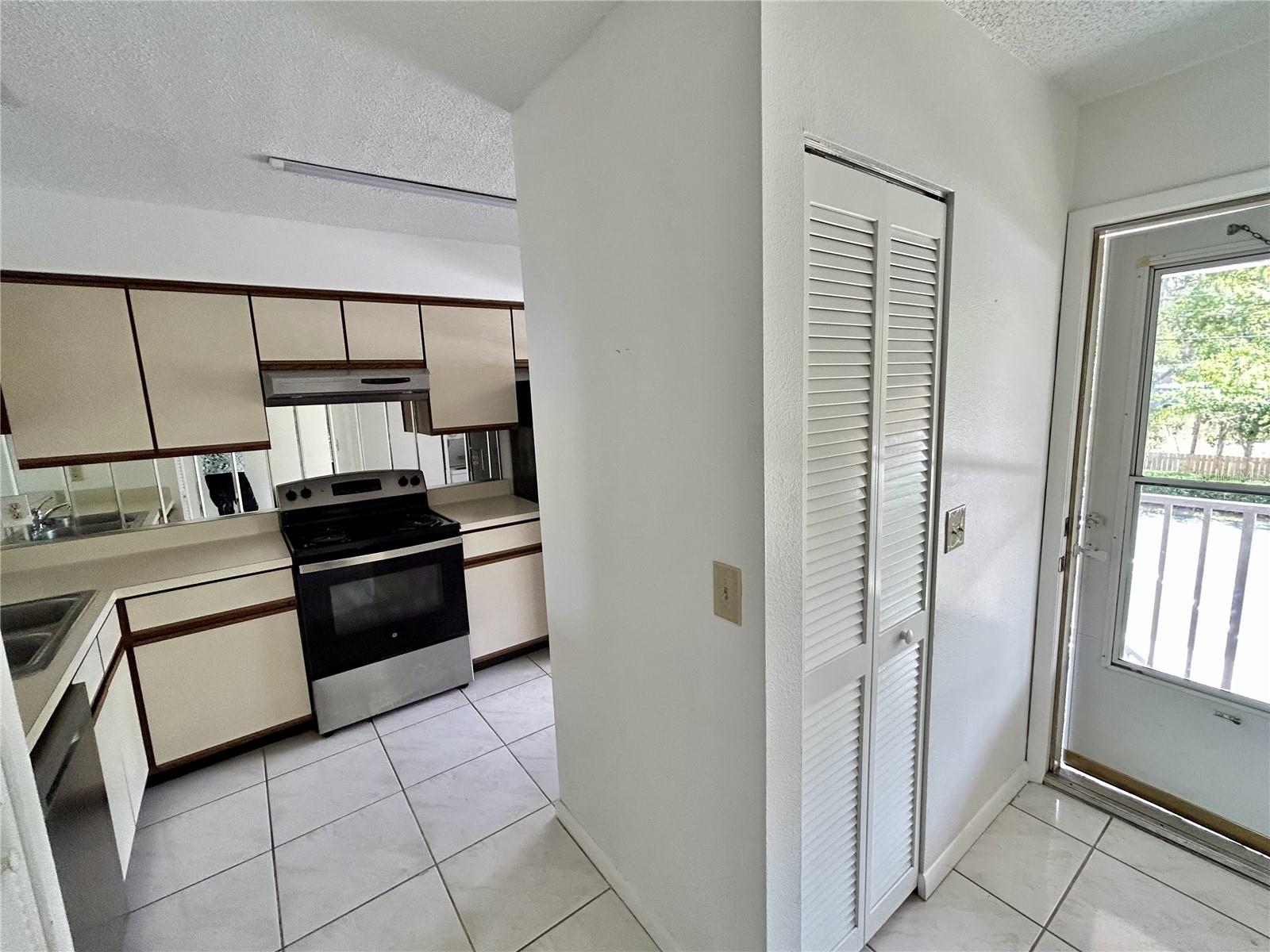 6519 SPRING FLOWER DR #24 — photo 5
