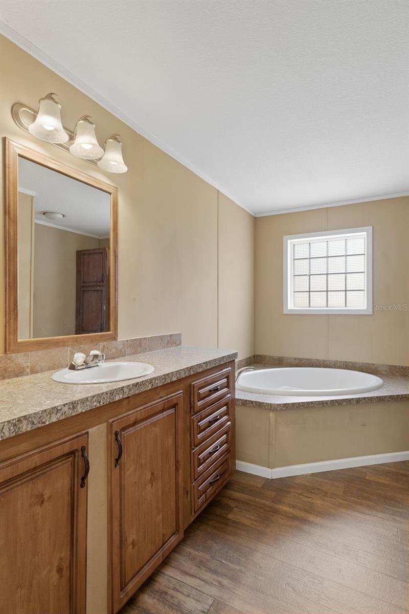 38616 COLEEN AVE — photo 37