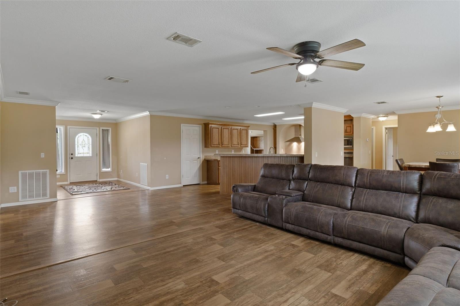 38616 COLEEN AVE — photo 17