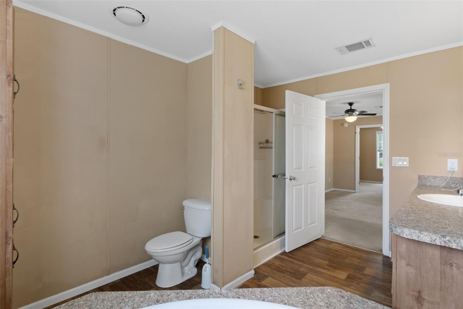 38616 COLEEN AVE — photo 38