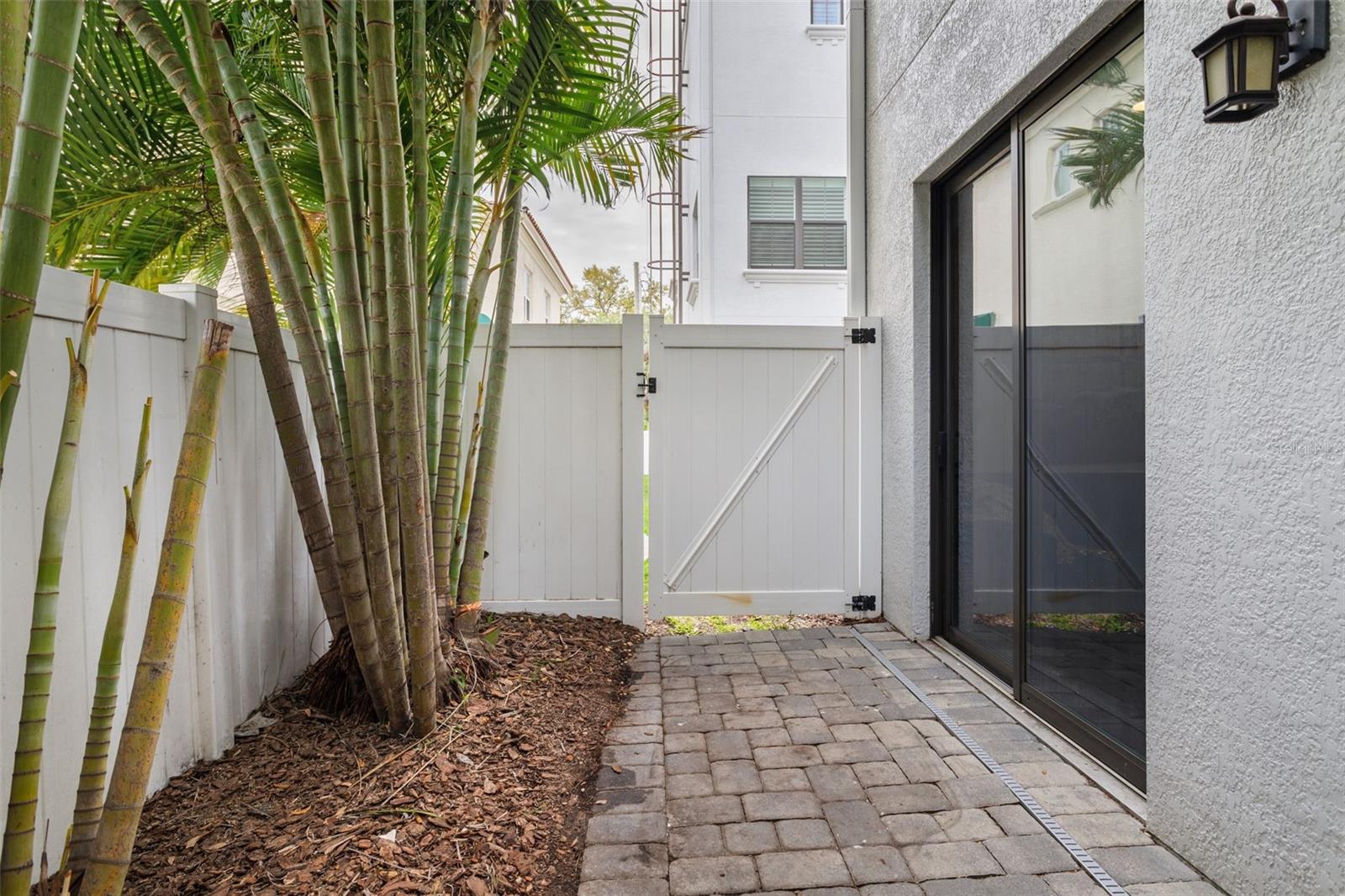 224 S AUDUBON AVE — photo 20