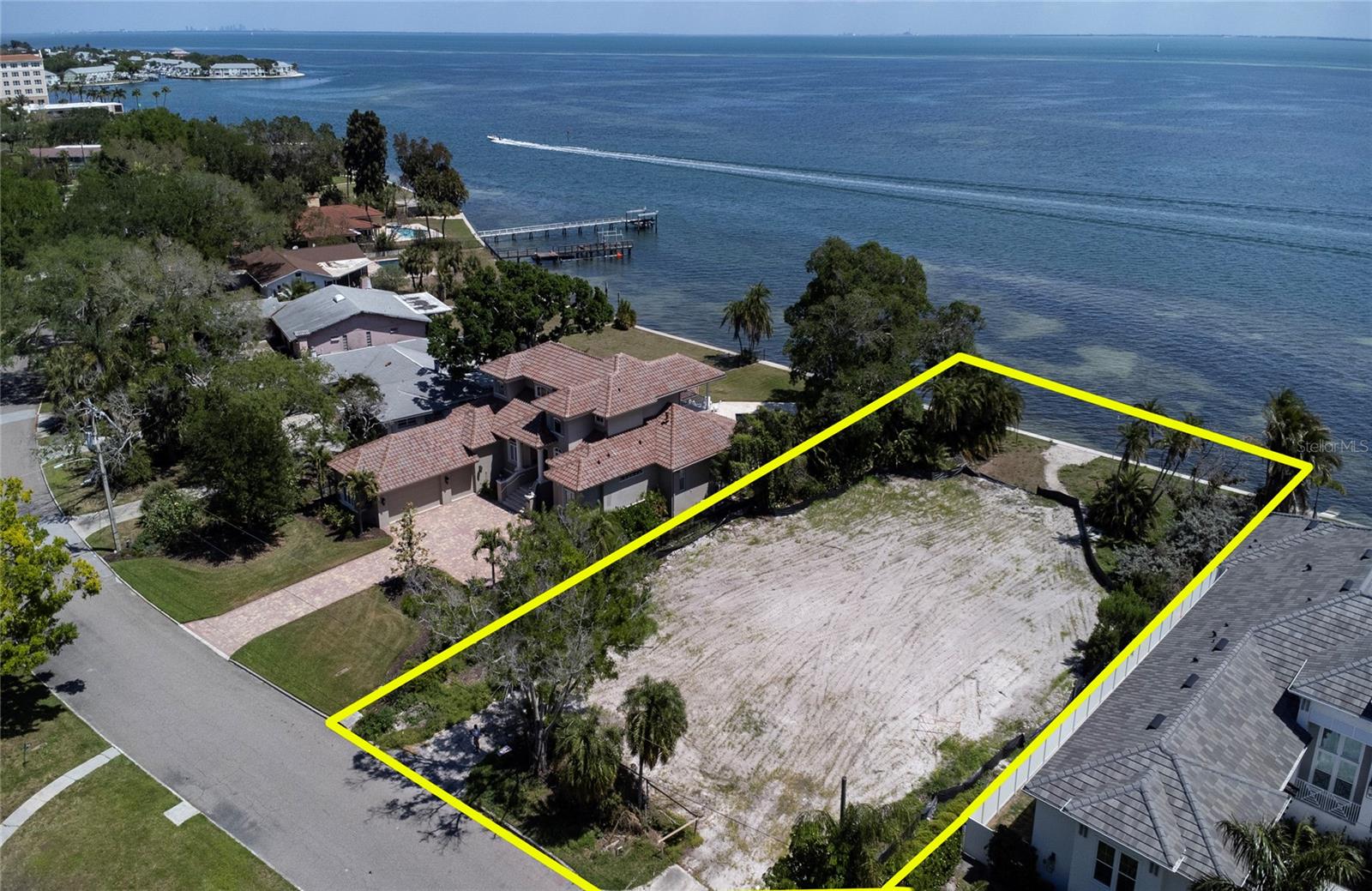 5926 BAHAMA SHORES DR S — photo 8