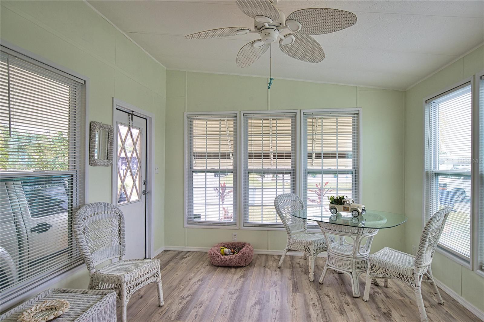 618 IGLESIA DR — photo 17