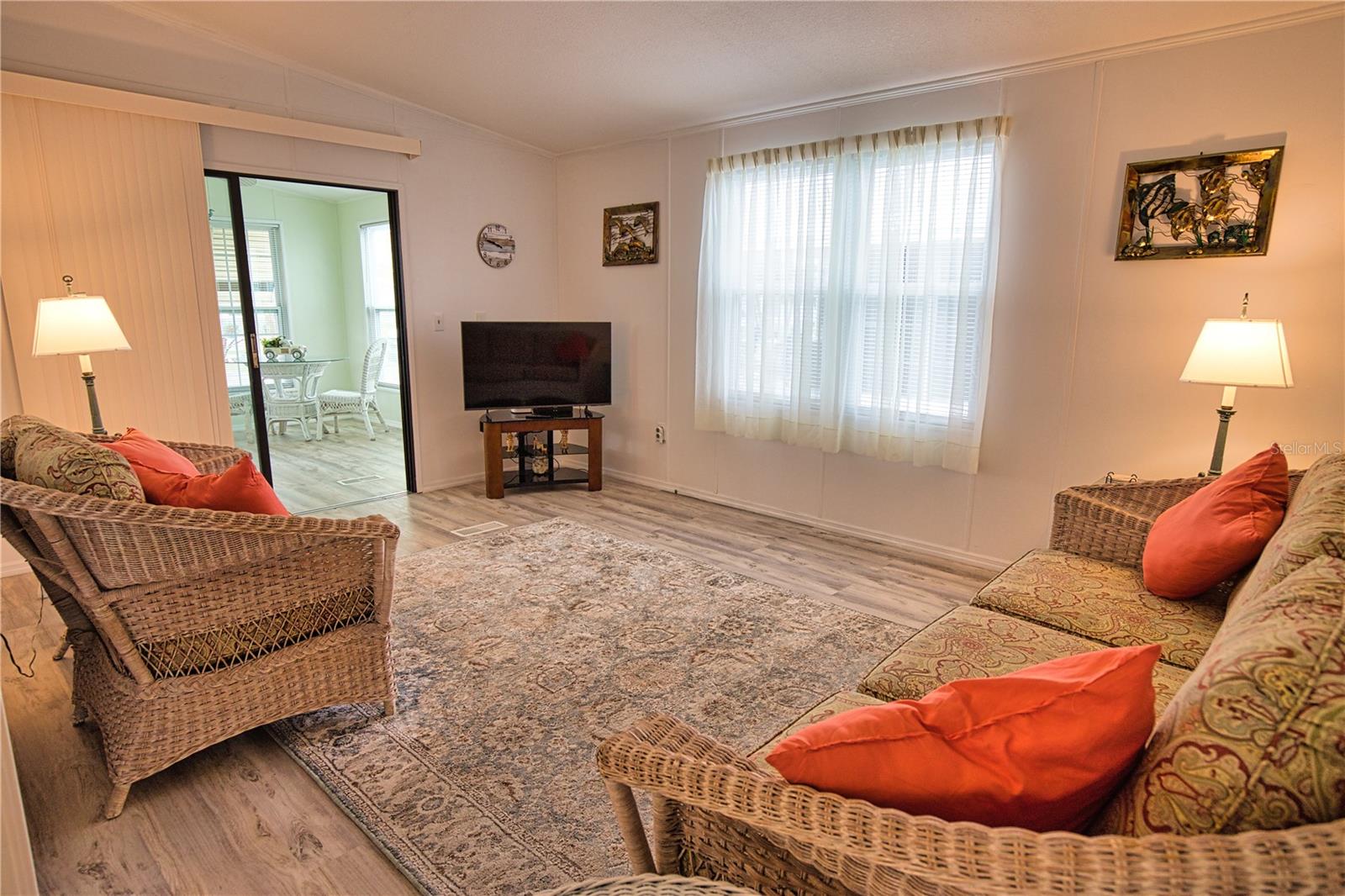 618 IGLESIA DR — photo 14