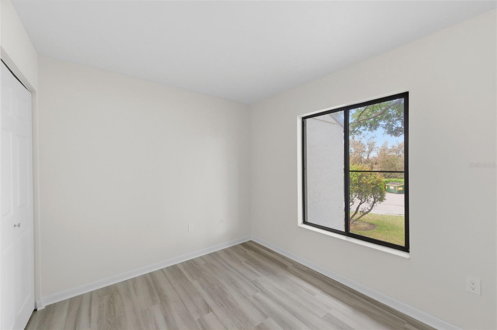 1135 PINE RIDGE CIR W #A2 — photo 35