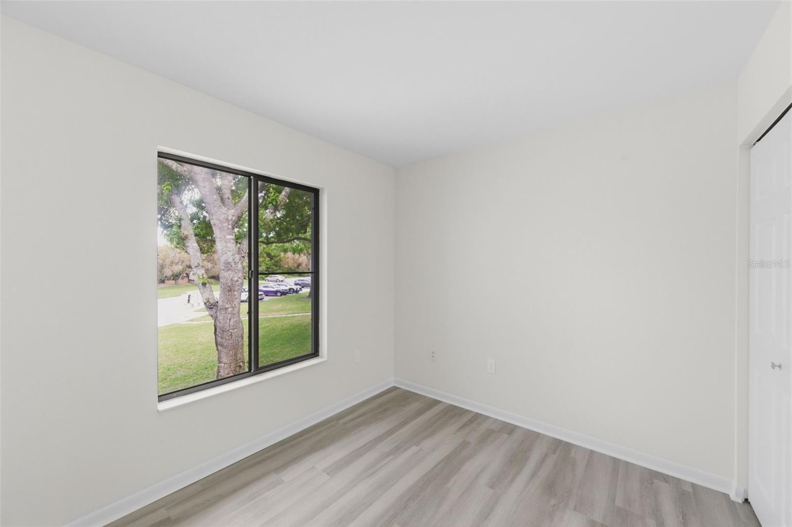 1135 PINE RIDGE CIR W #A2 — photo 32