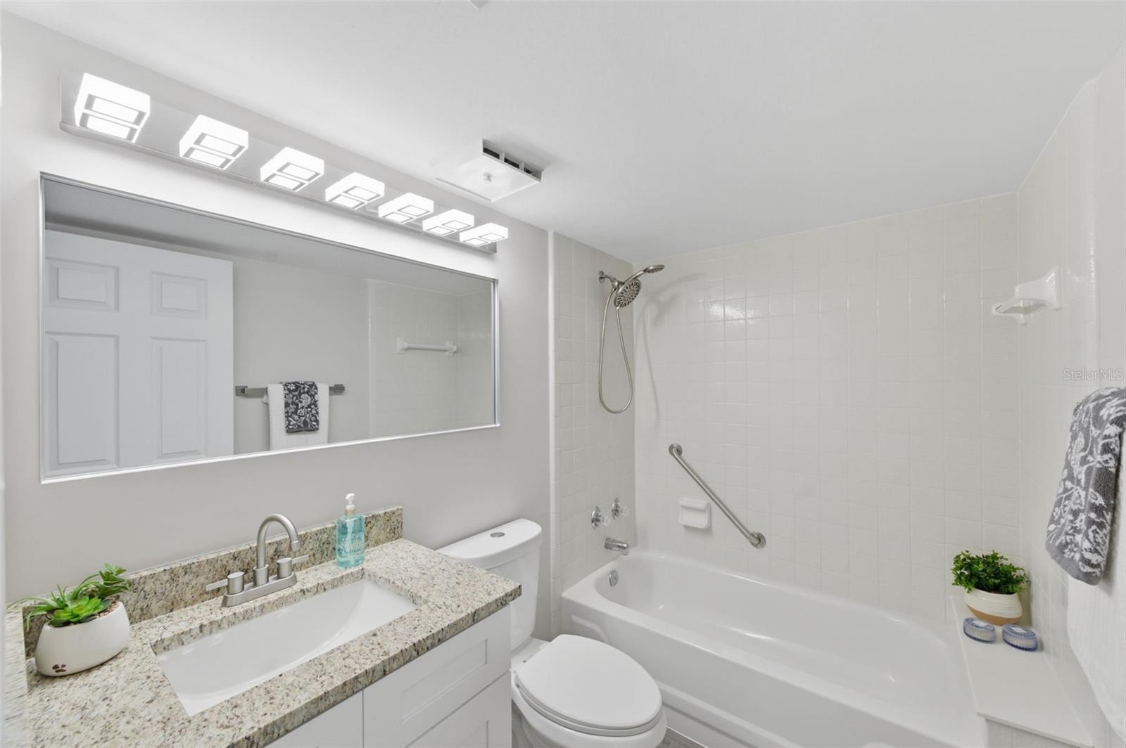 1135 PINE RIDGE CIR W #A2 — photo 36