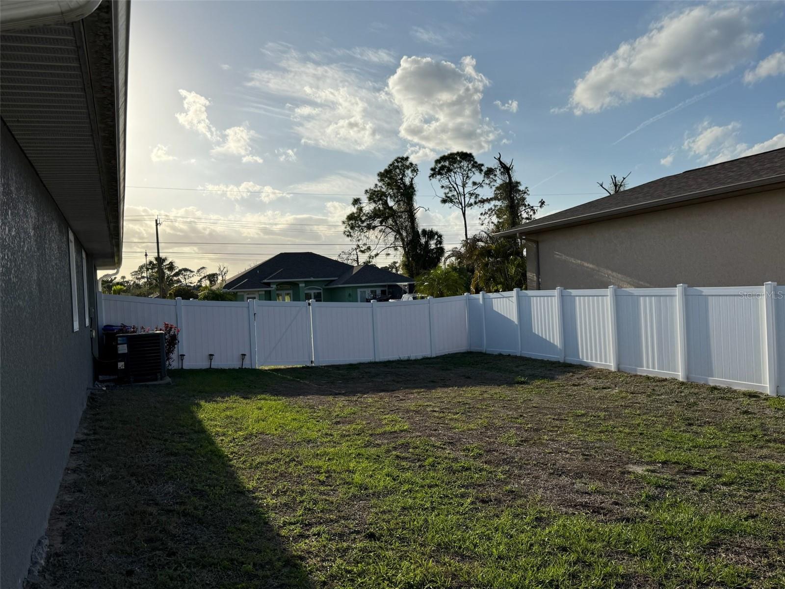 5290 WEATHERTON ST — photo 22