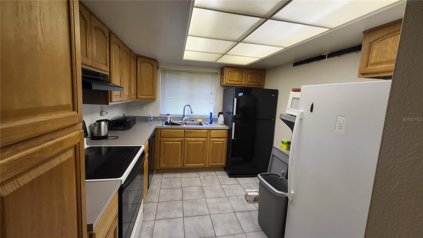 875 S VILLAGE DR N #102 — photo 4