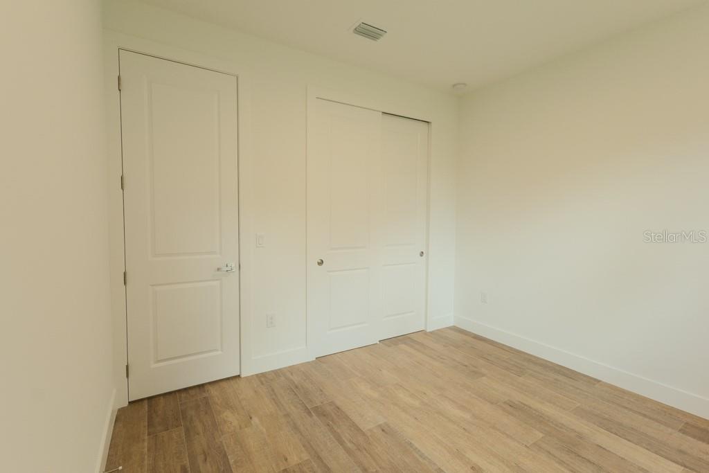 4323 LA FRANCE AVE — photo 14