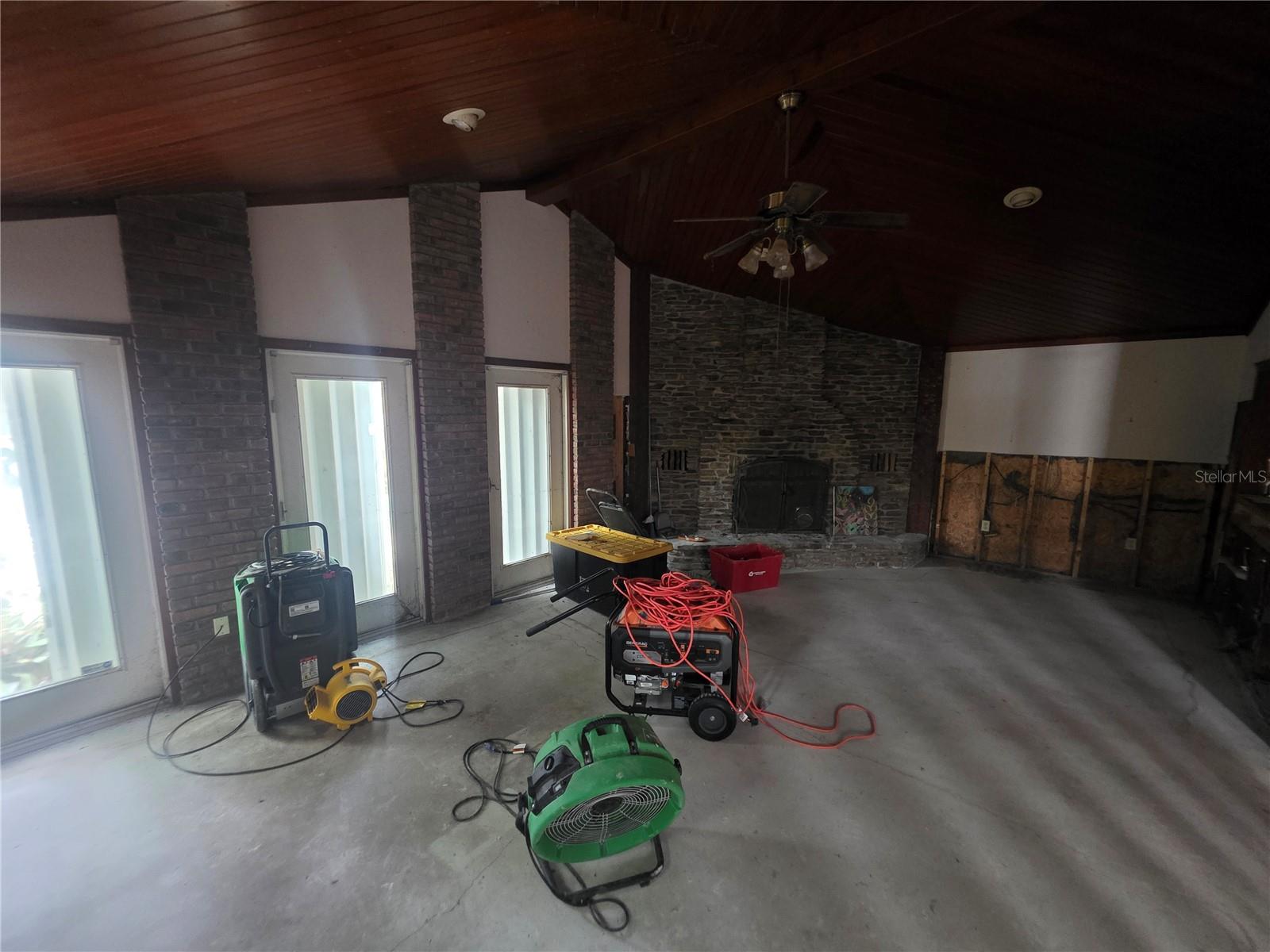 1016 GREER DR — photo 8