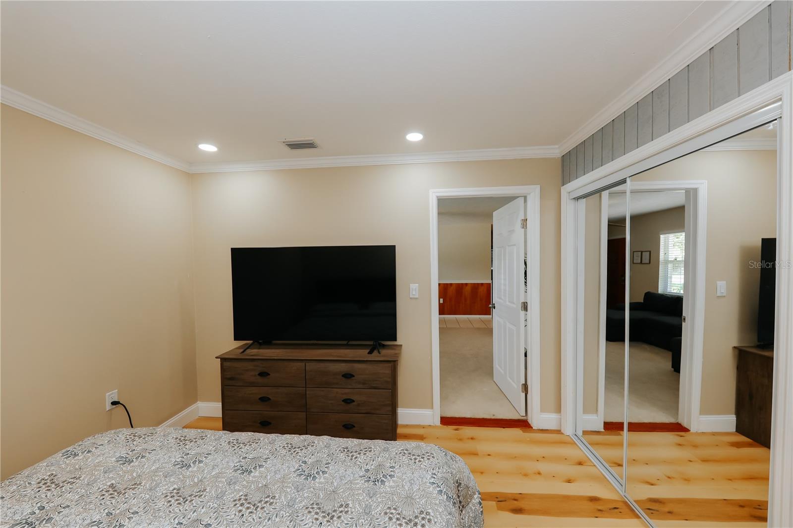 5211 24TH AVENUE DR W — photo 15