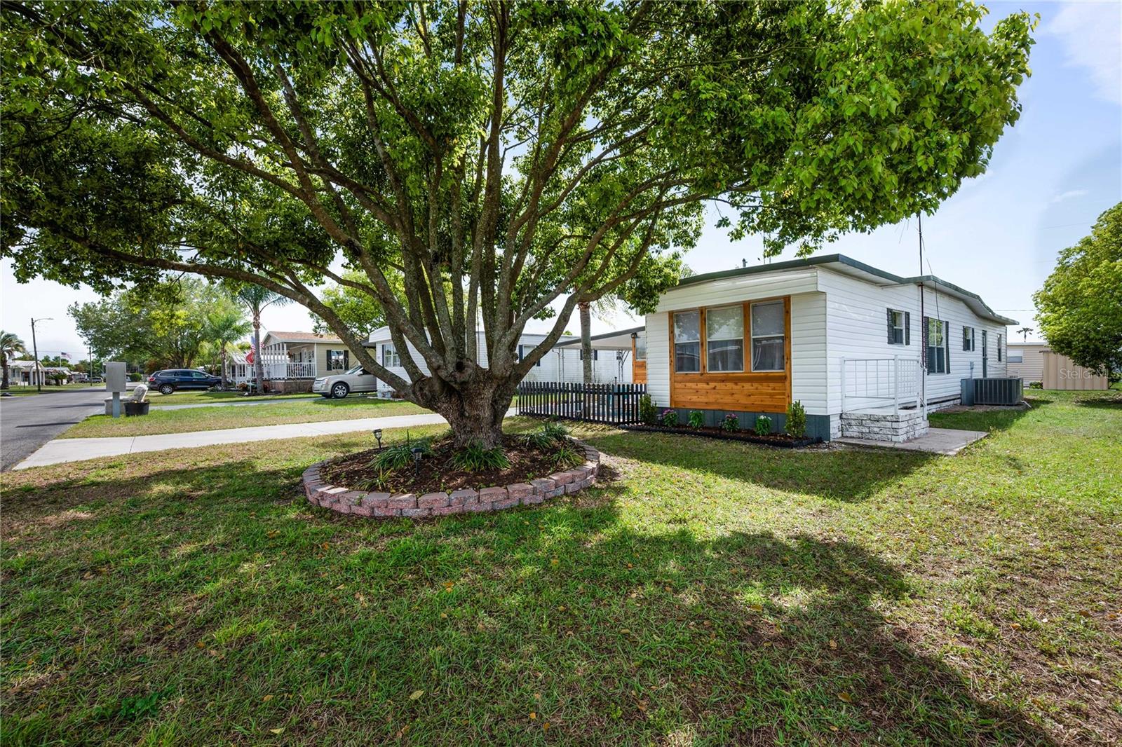 5345 JO ST — photo 5