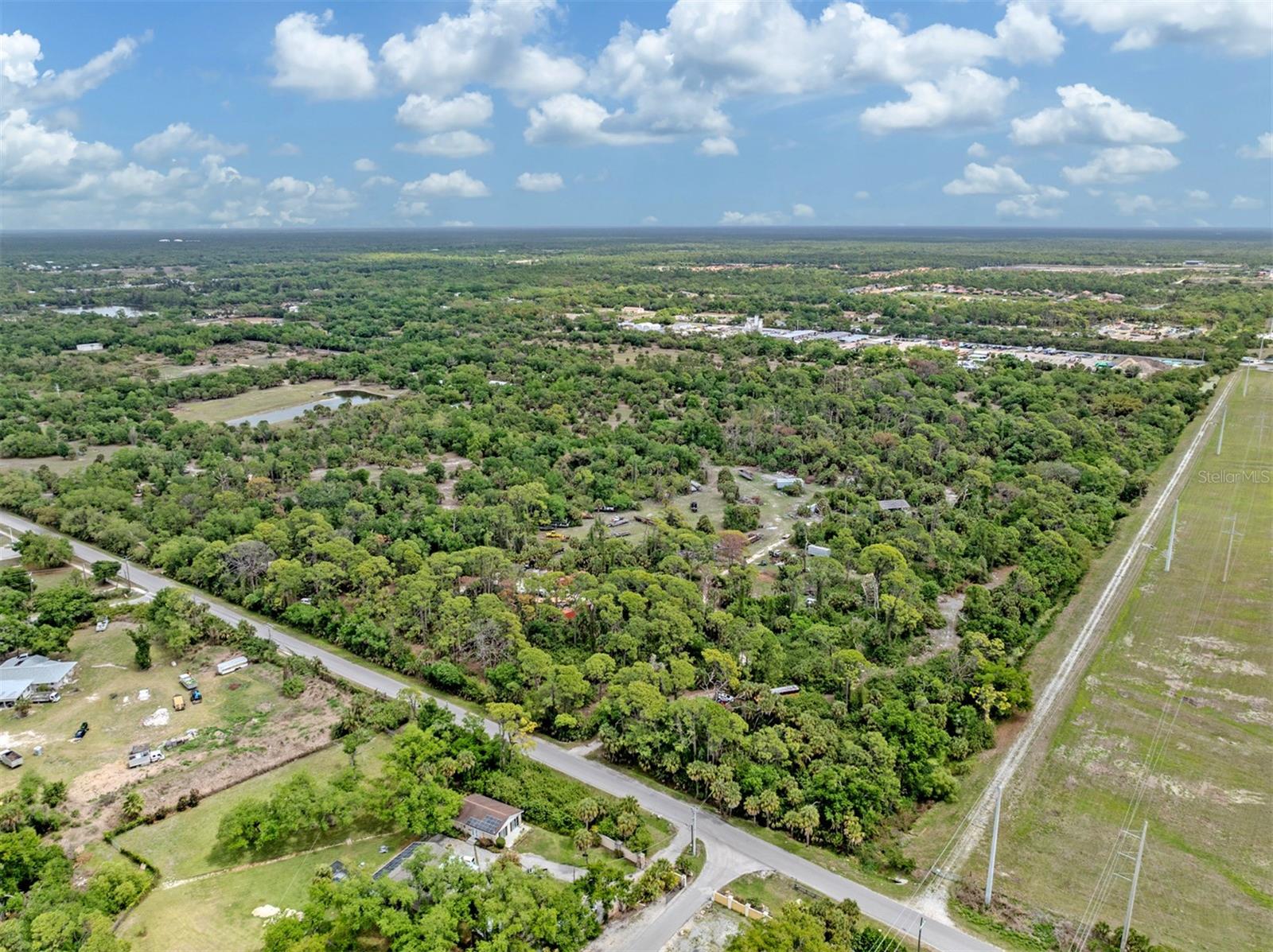 400 S HAVANA RD — photo 3