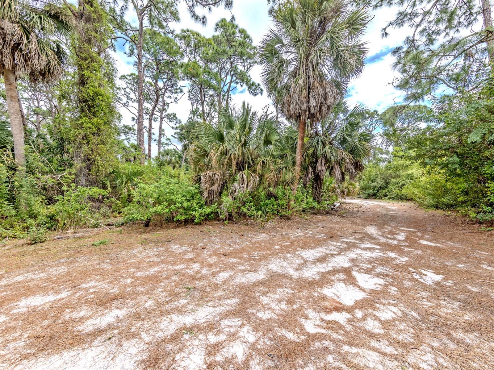 400 S HAVANA RD — photo 17
