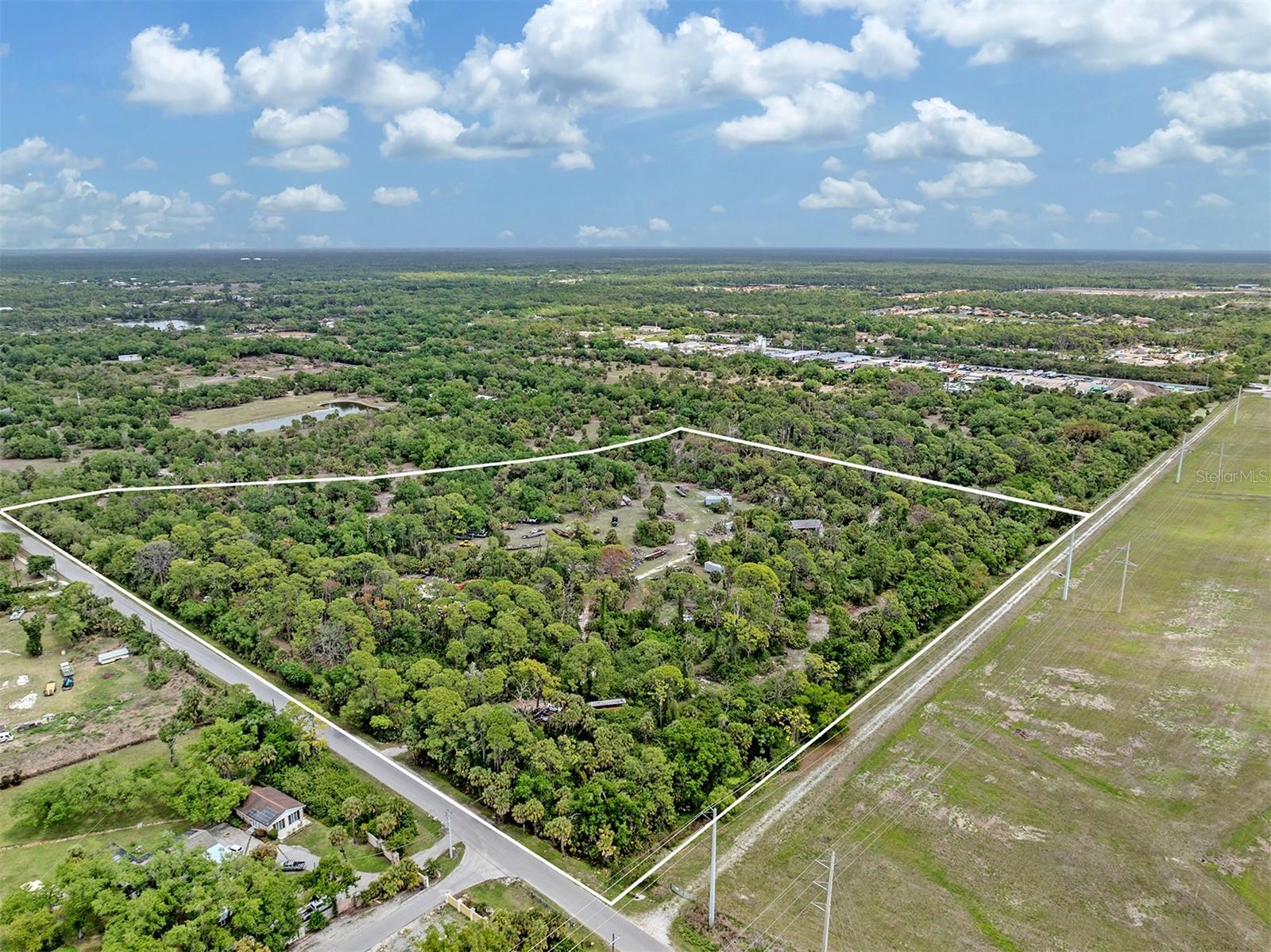 400 S HAVANA RD — photo 6