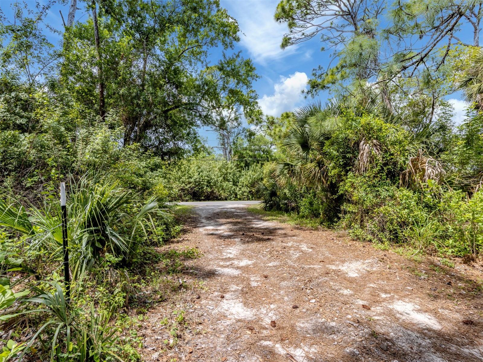 400 S HAVANA RD — photo 21