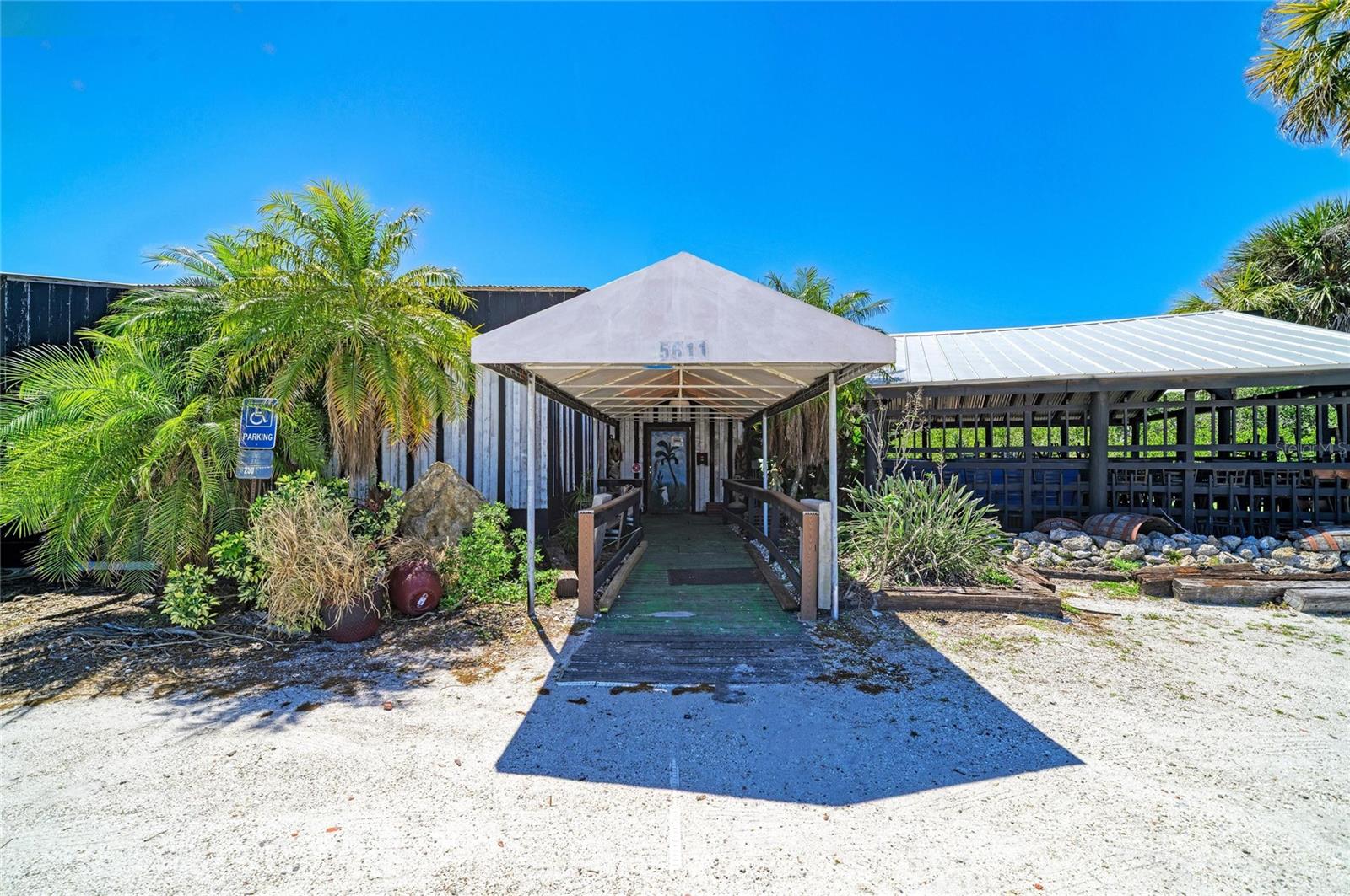 5611 US HIGHWAY 19 — photo 4