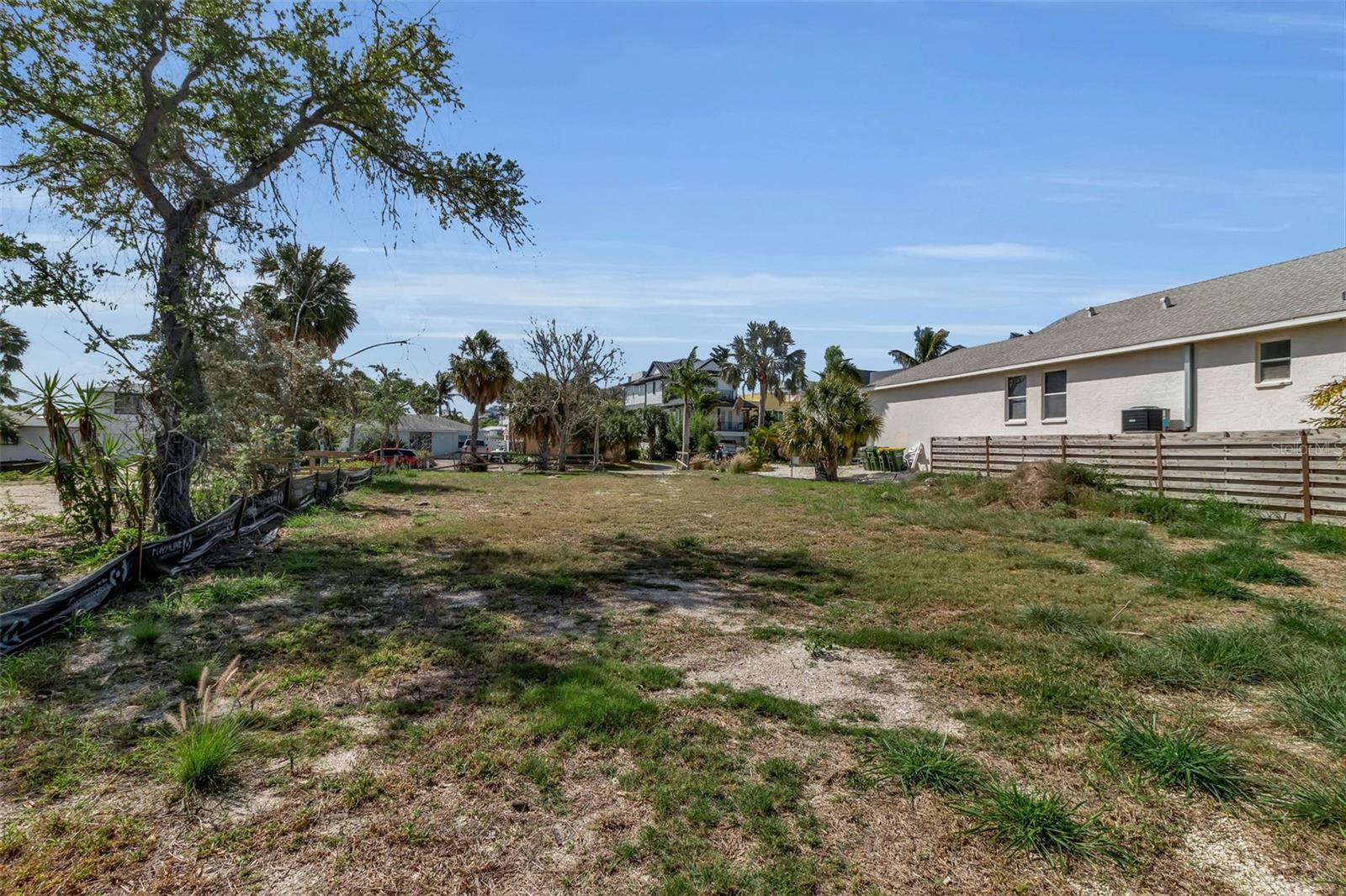 243 COOLIDGE DR — photo 9