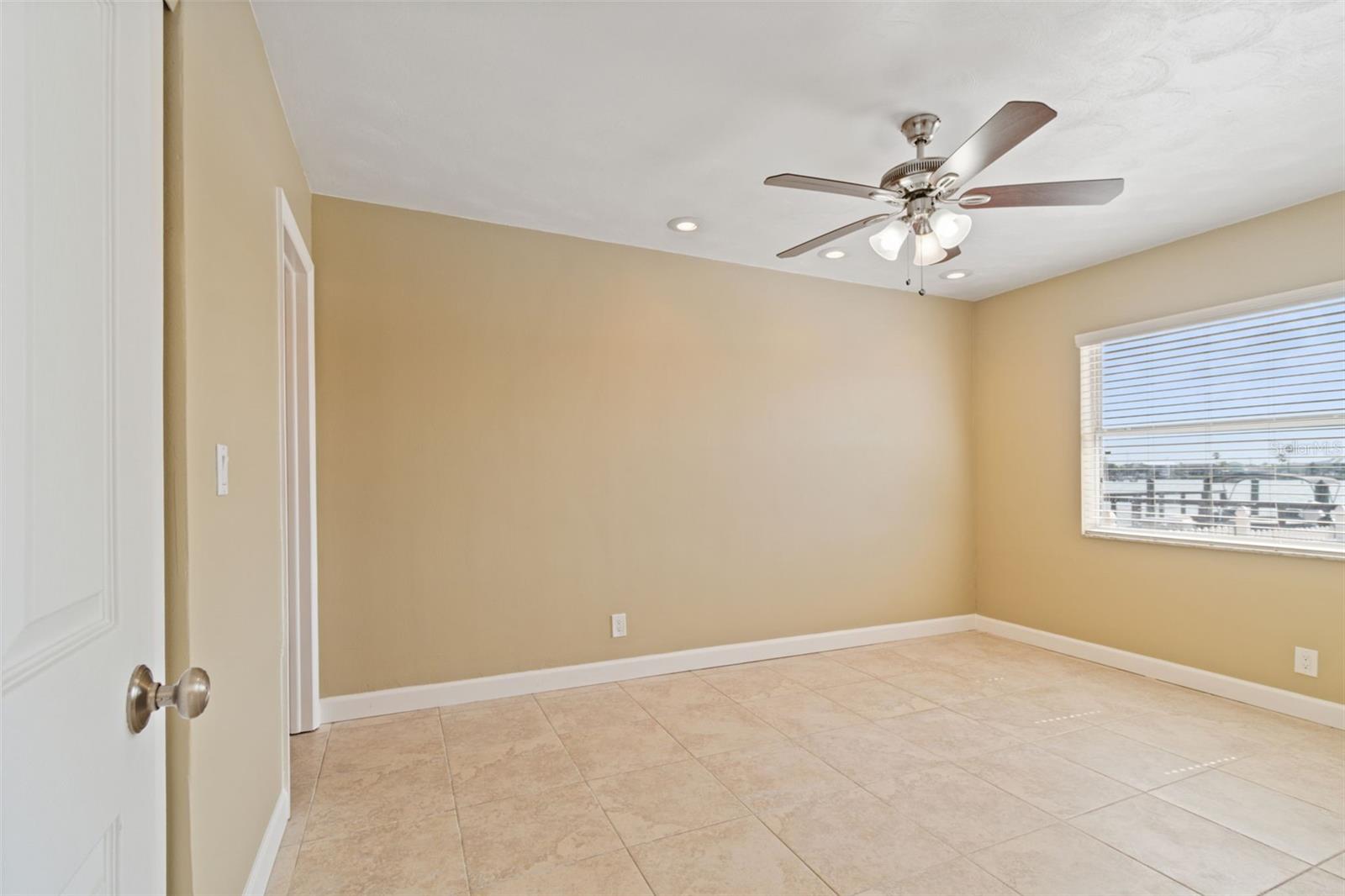 2307 BAY BLVD — photo 47