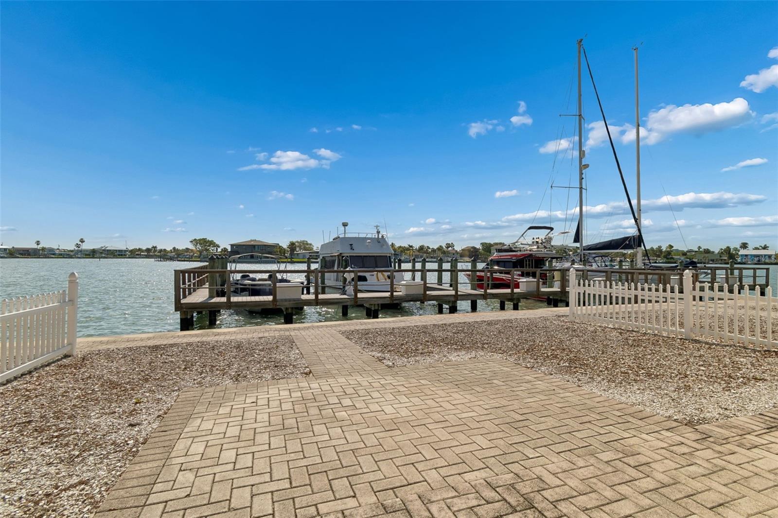 2307 BAY BLVD — photo 42