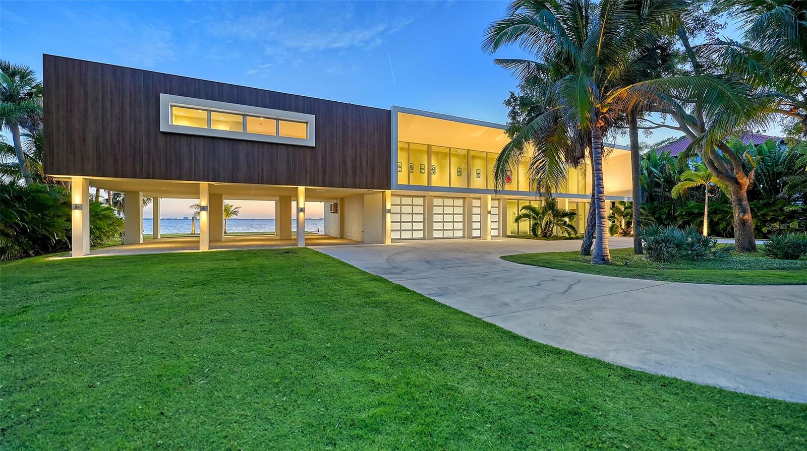4123 BAY SHORE RD — photo 32