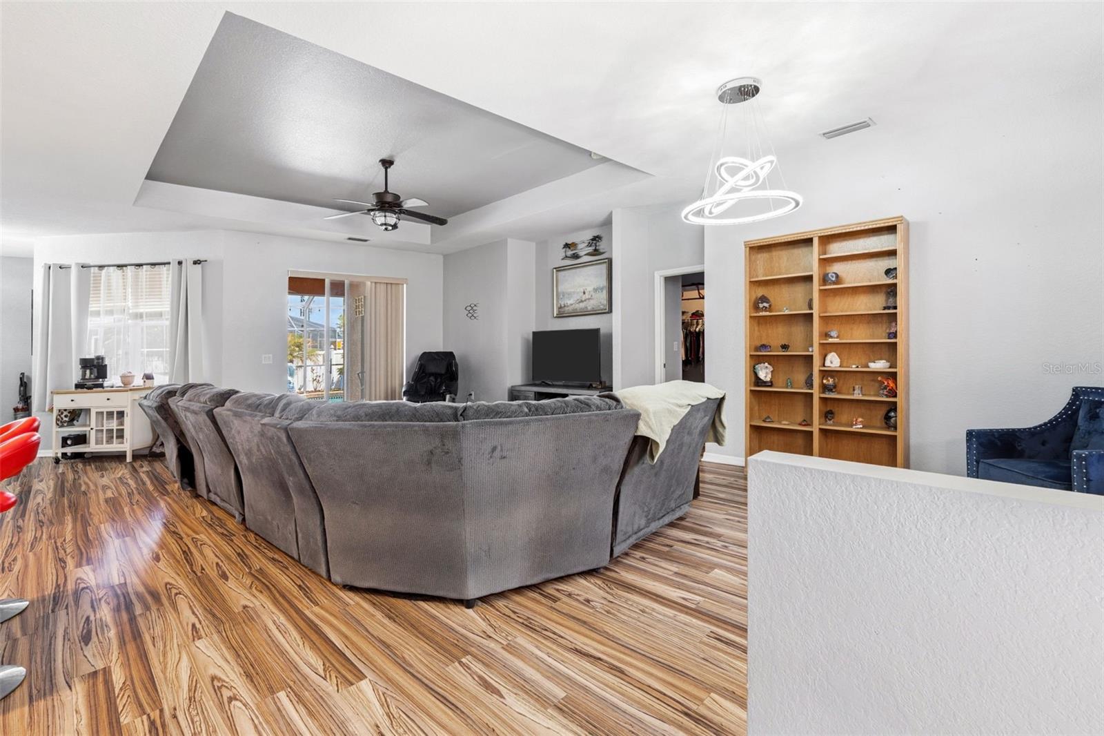 2486 LAWYER TER — photo 13