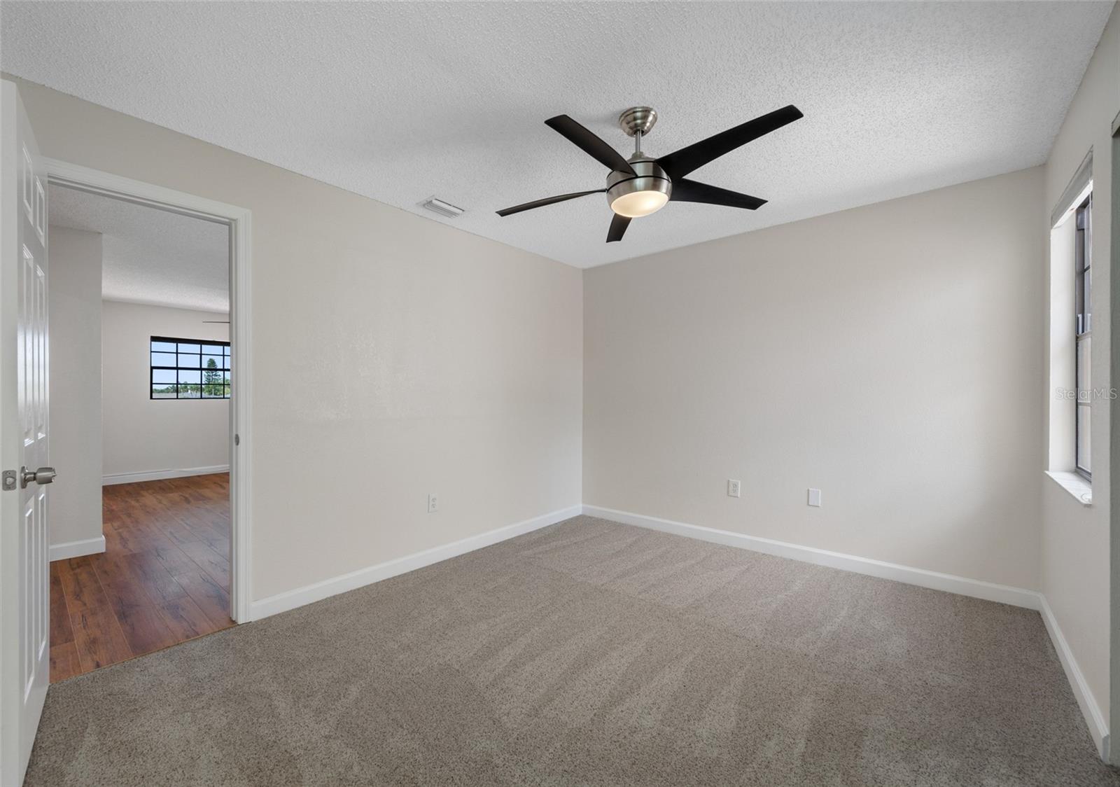 10416 SAINT TROPEZ PL — photo 36