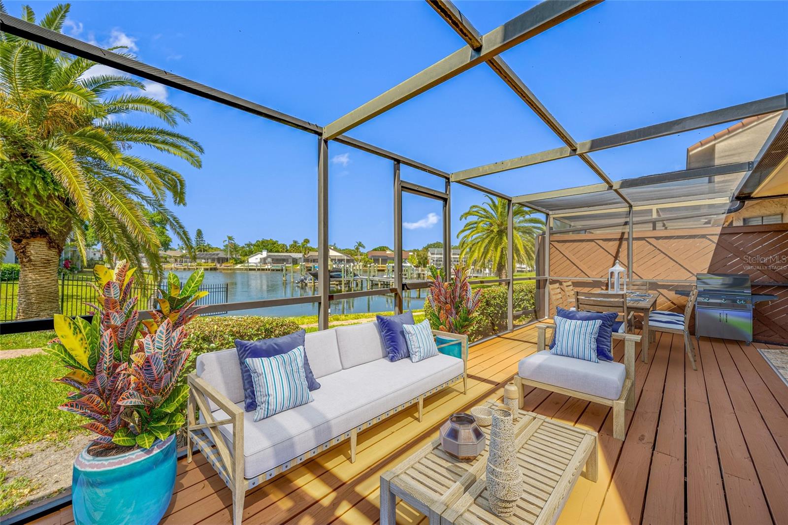 10416 SAINT TROPEZ PL — photo 2