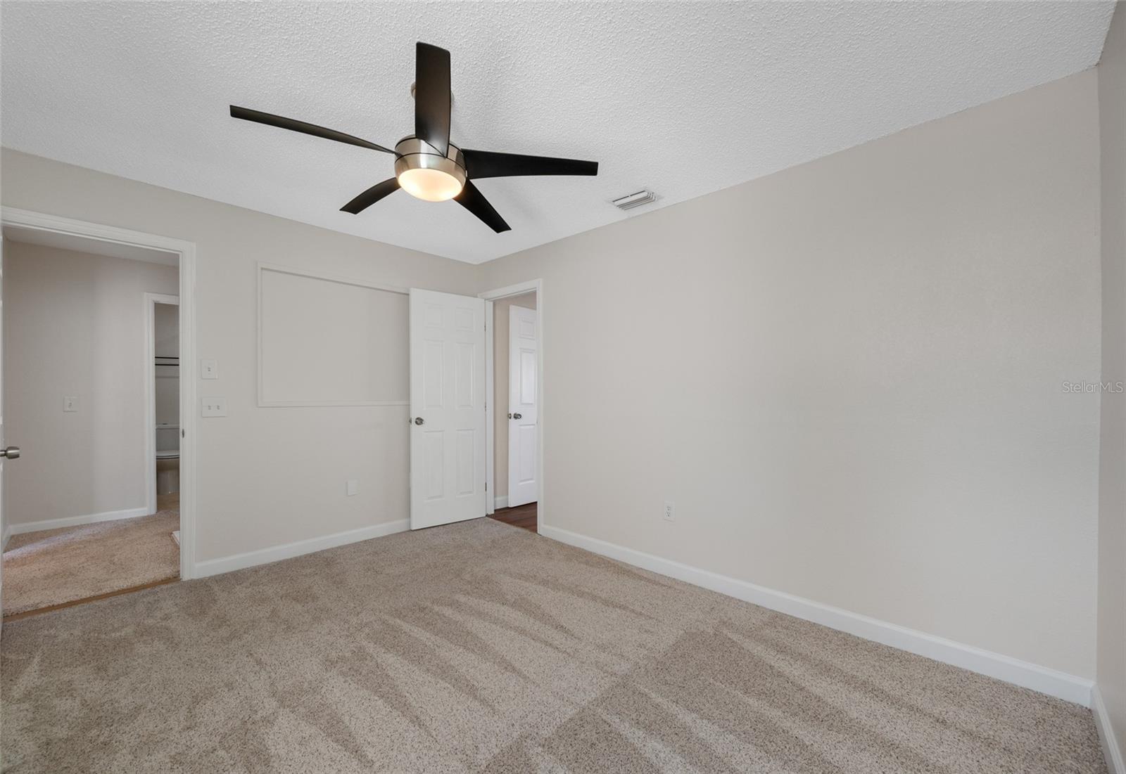 10416 SAINT TROPEZ PL — photo 37