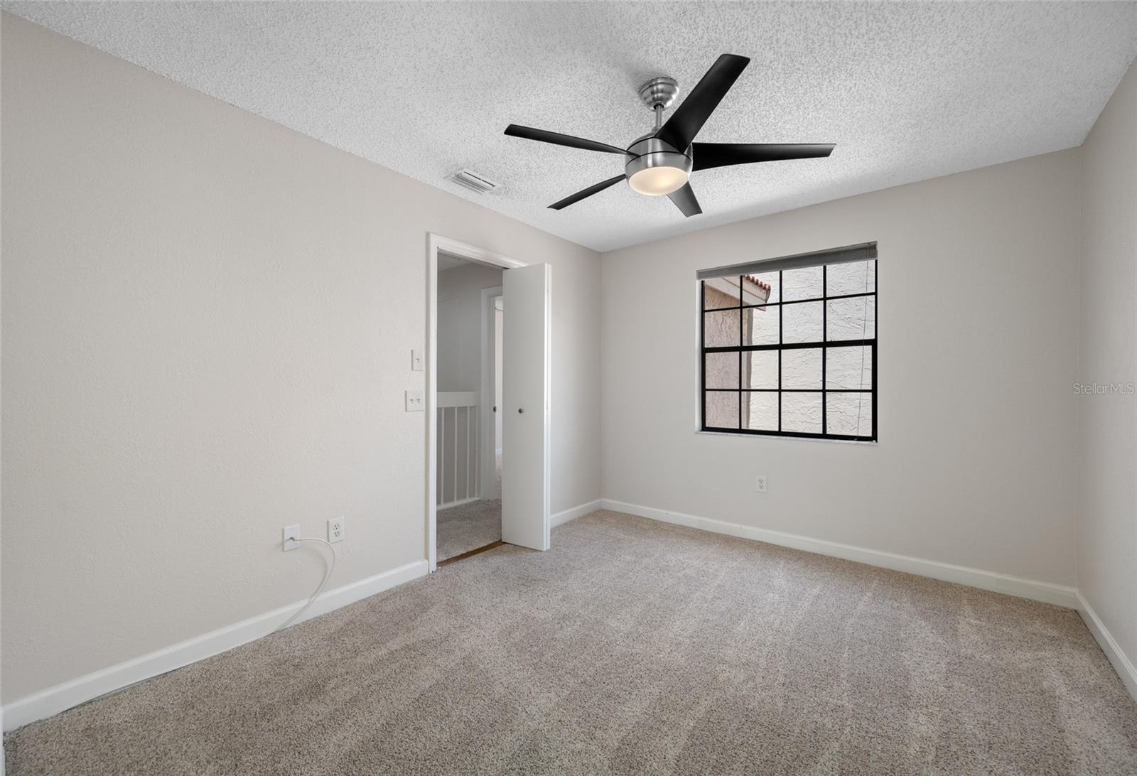 10416 SAINT TROPEZ PL — photo 42
