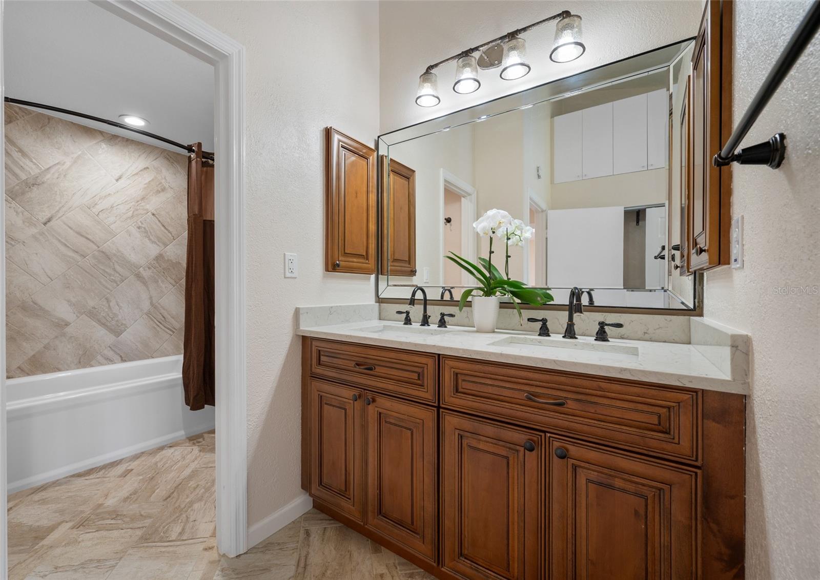 10416 SAINT TROPEZ PL — photo 29