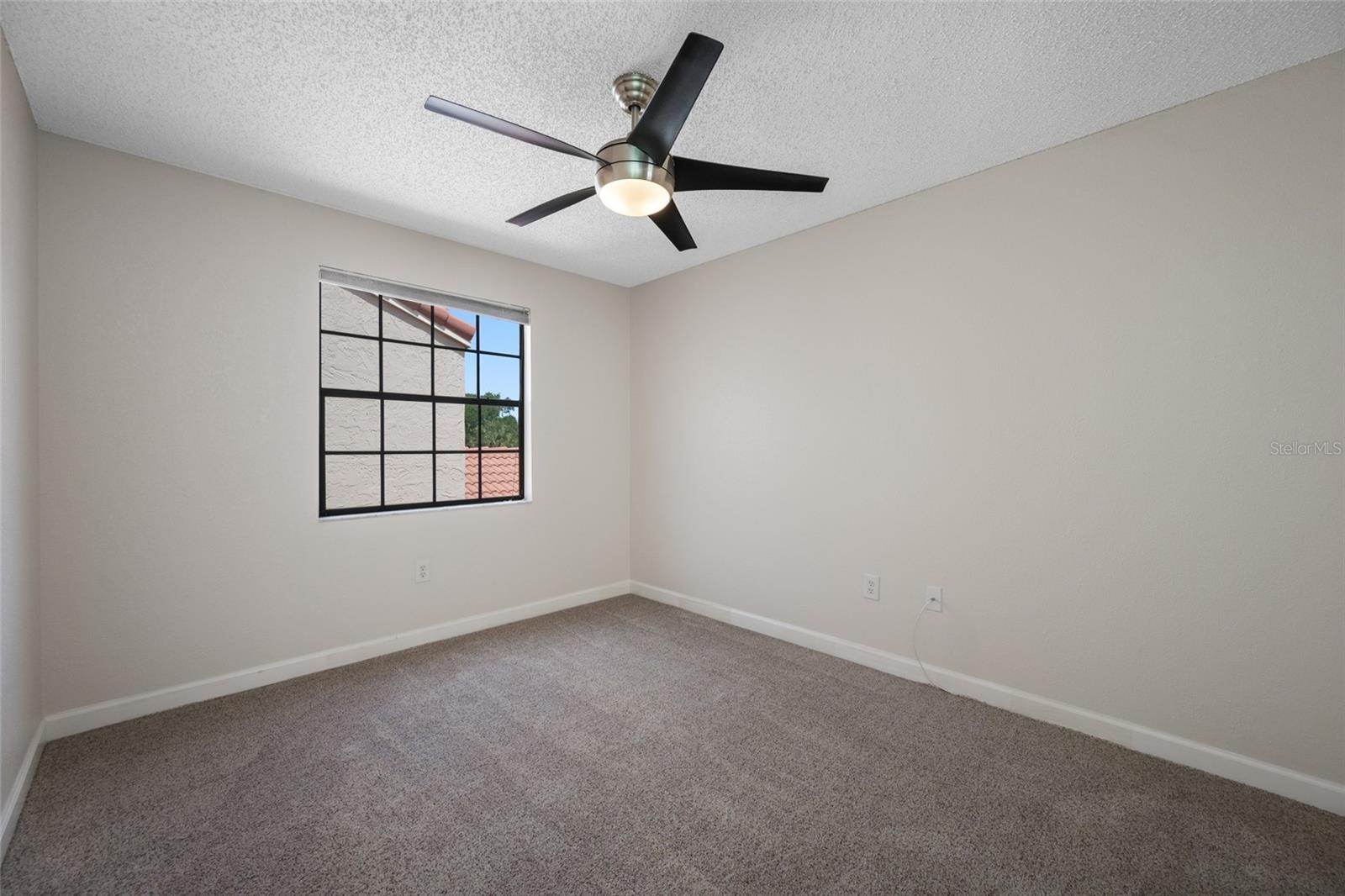10416 SAINT TROPEZ PL — photo 43