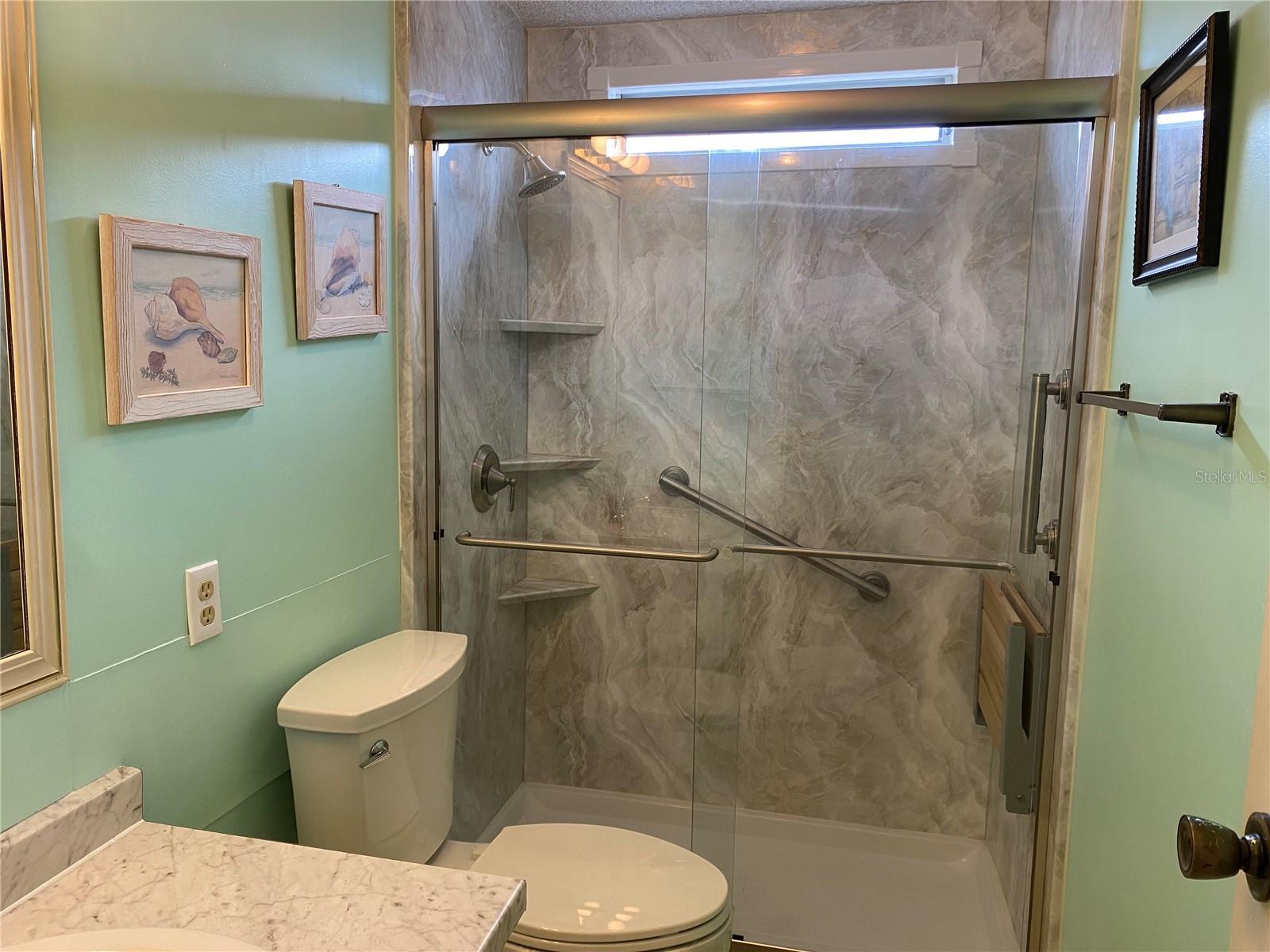 701 RIVERVIEW CIR — photo 16