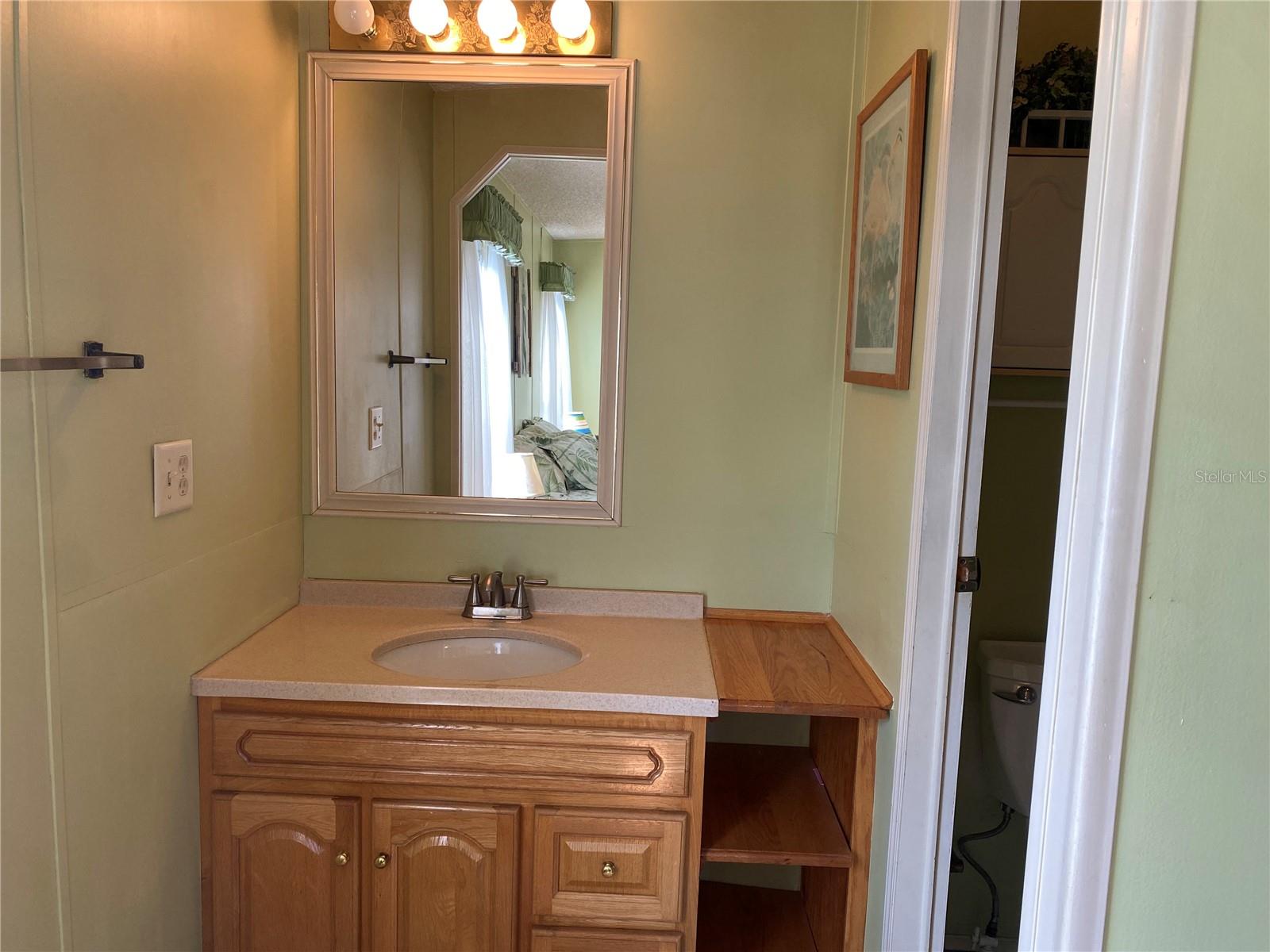 701 RIVERVIEW CIR — photo 9