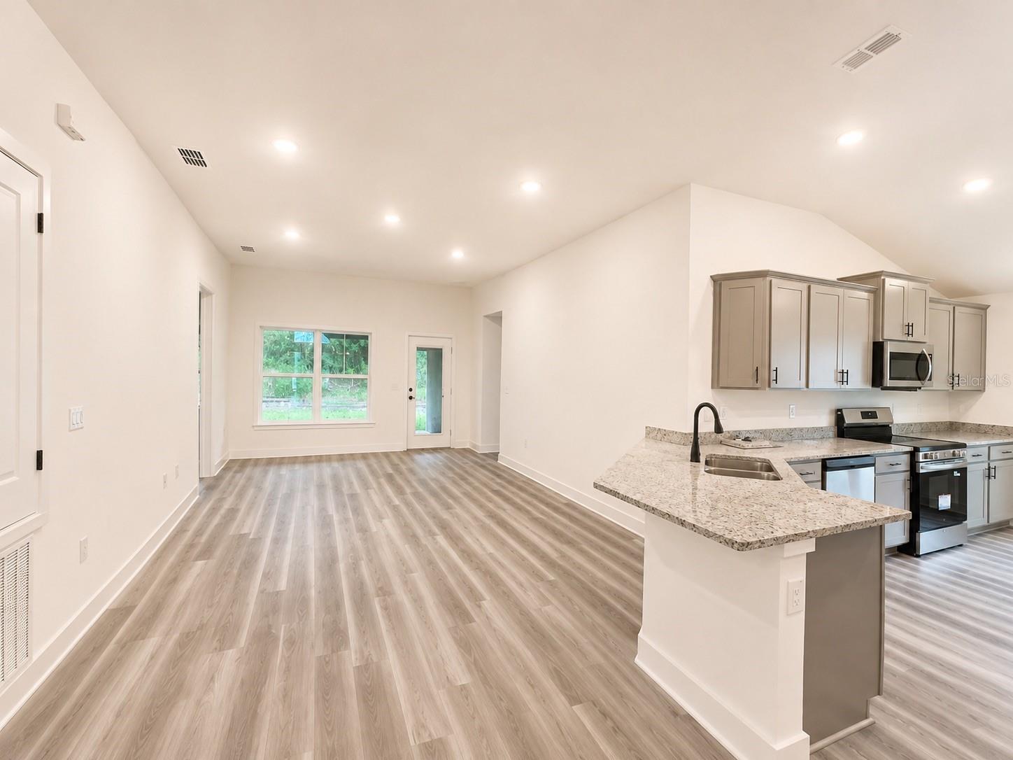12984 KENT BRADLEY ST — photo 5