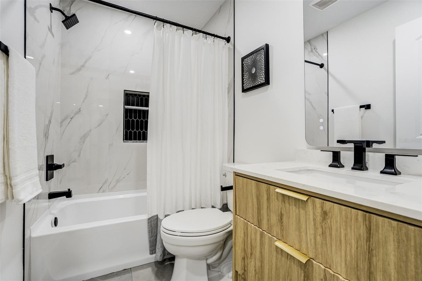 460 S PAULA DR #402 — photo 13
