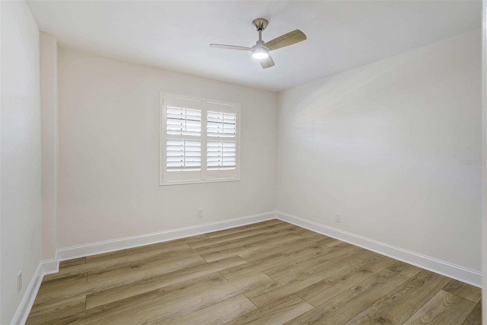 460 S PAULA DR #402 — photo 12