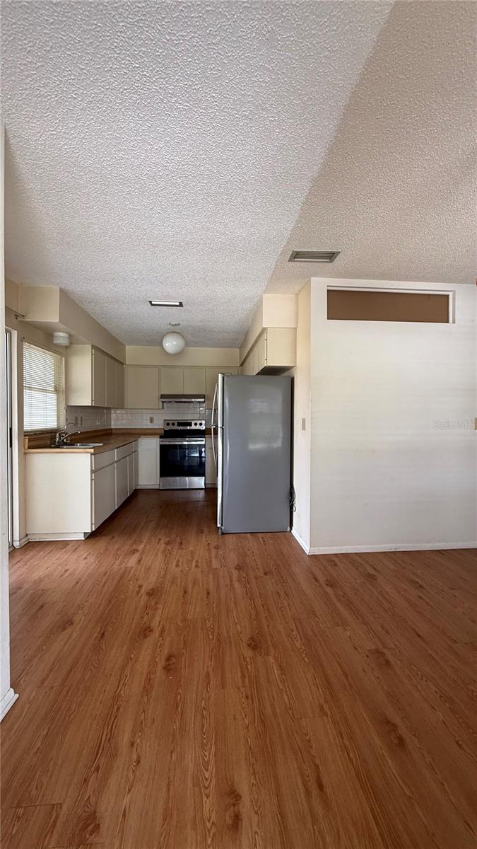 201 SAN MARCO AVE #2 — photo 2