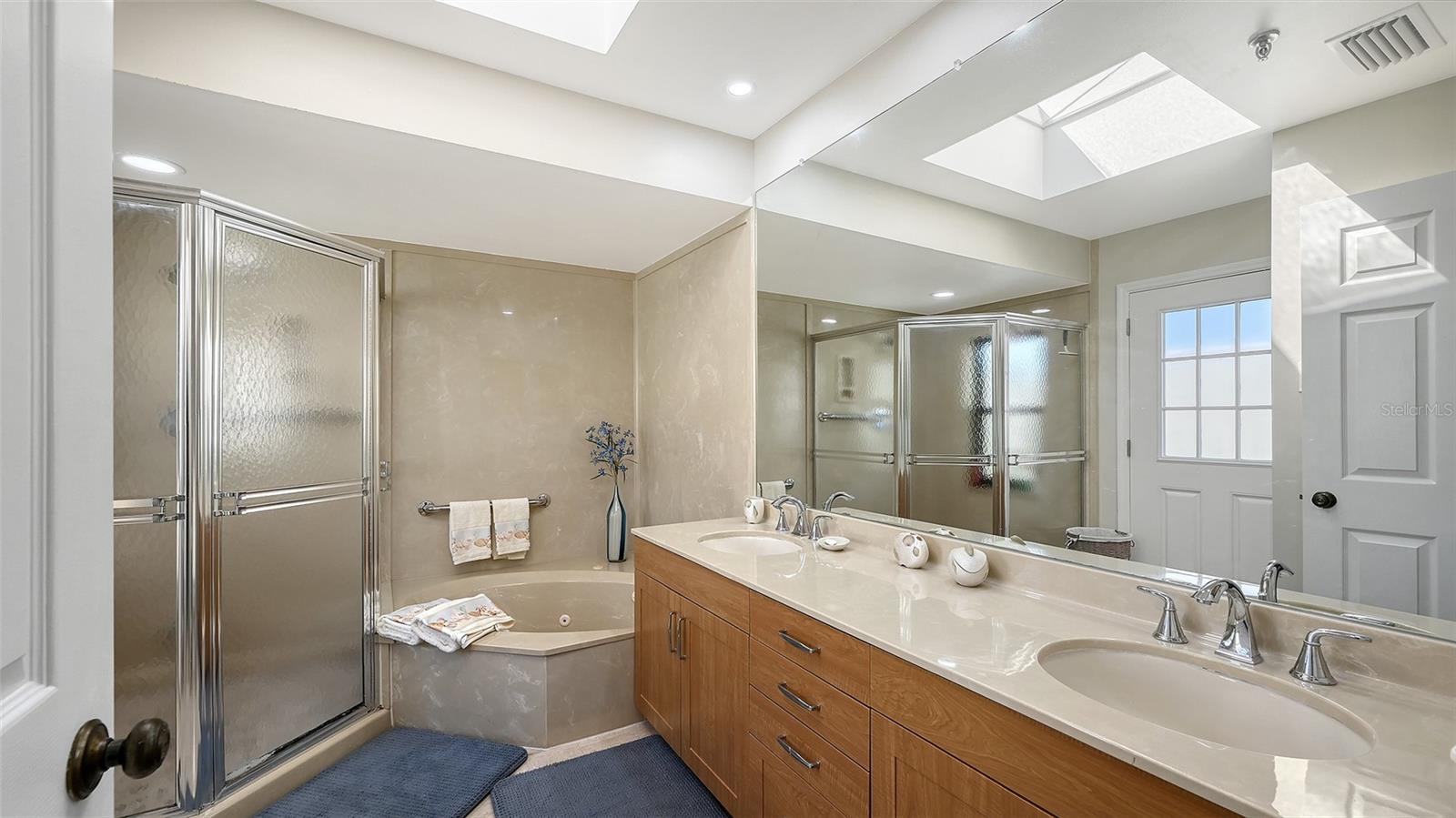 Home in LONGBOAT KEY — photo 27