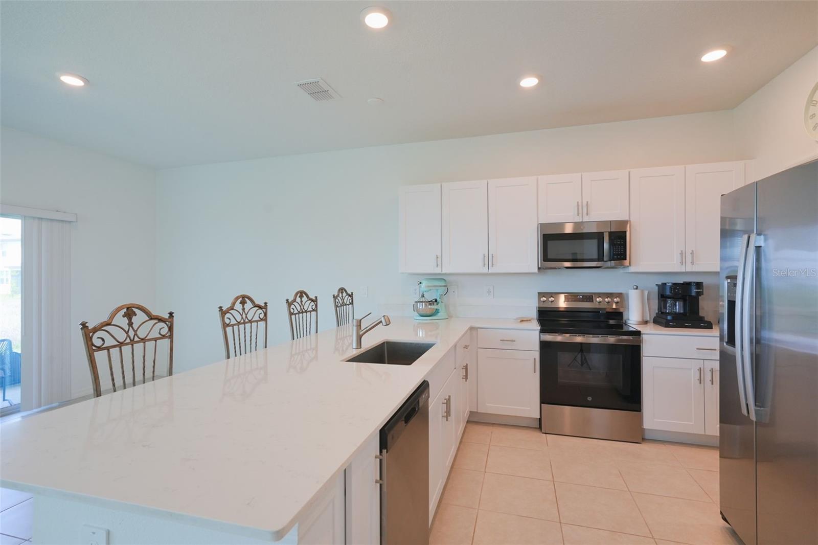 10059 TRUMPET HONEYSUCKLE WAY — photo 25
