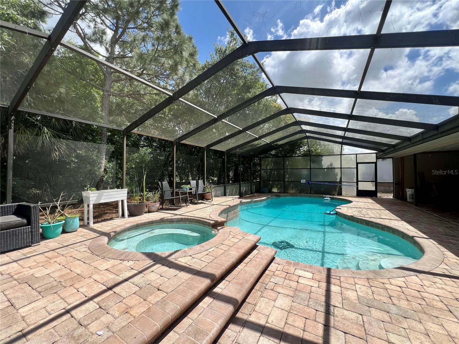 5810 REDHAWK DR — photo 33