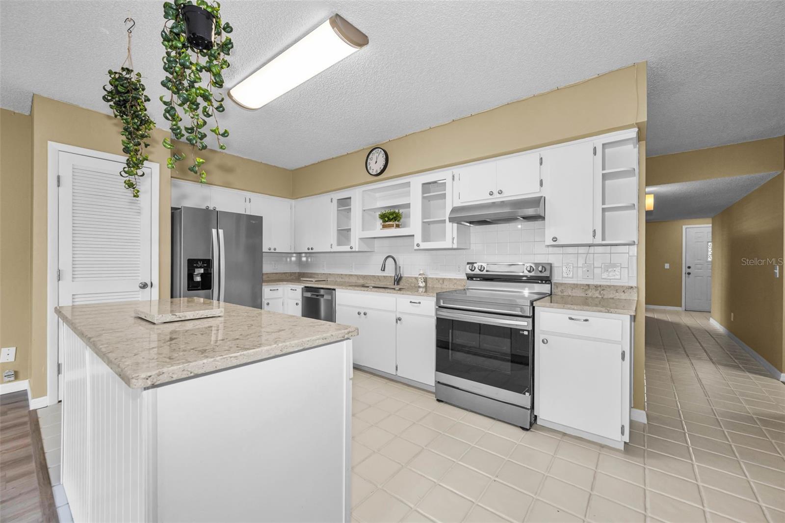 2223 PHILIPPINE DR #35 — photo 17