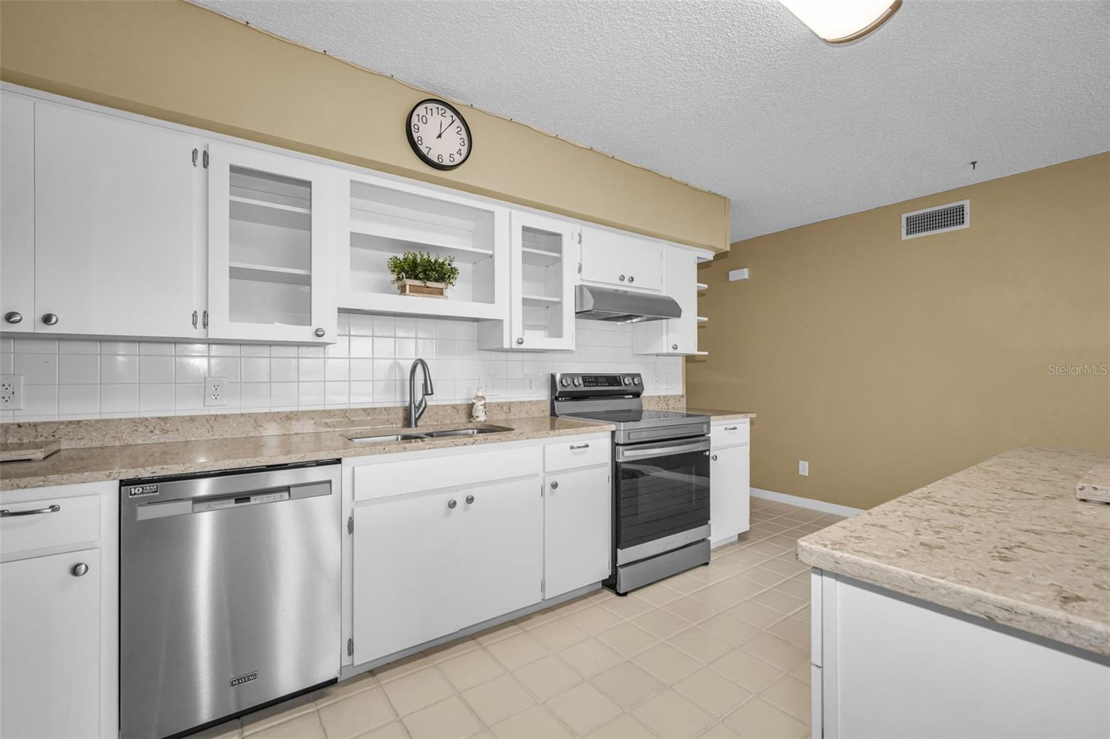 2223 PHILIPPINE DR #35 — photo 21
