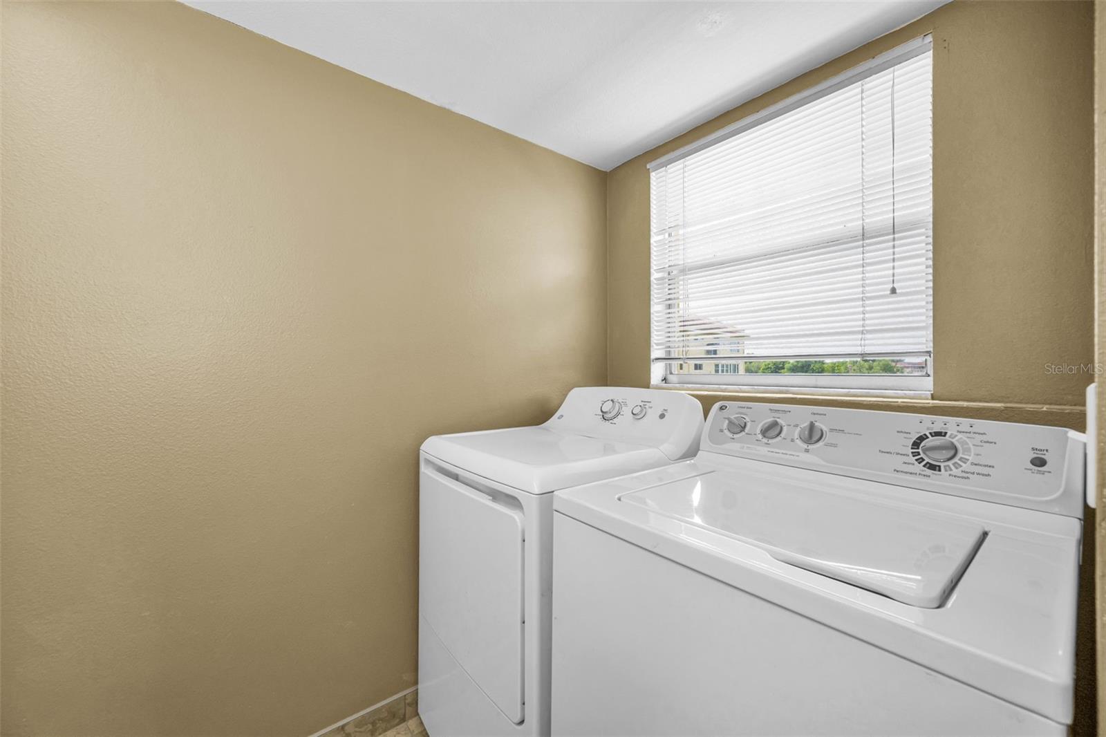2223 PHILIPPINE DR #35 — photo 39