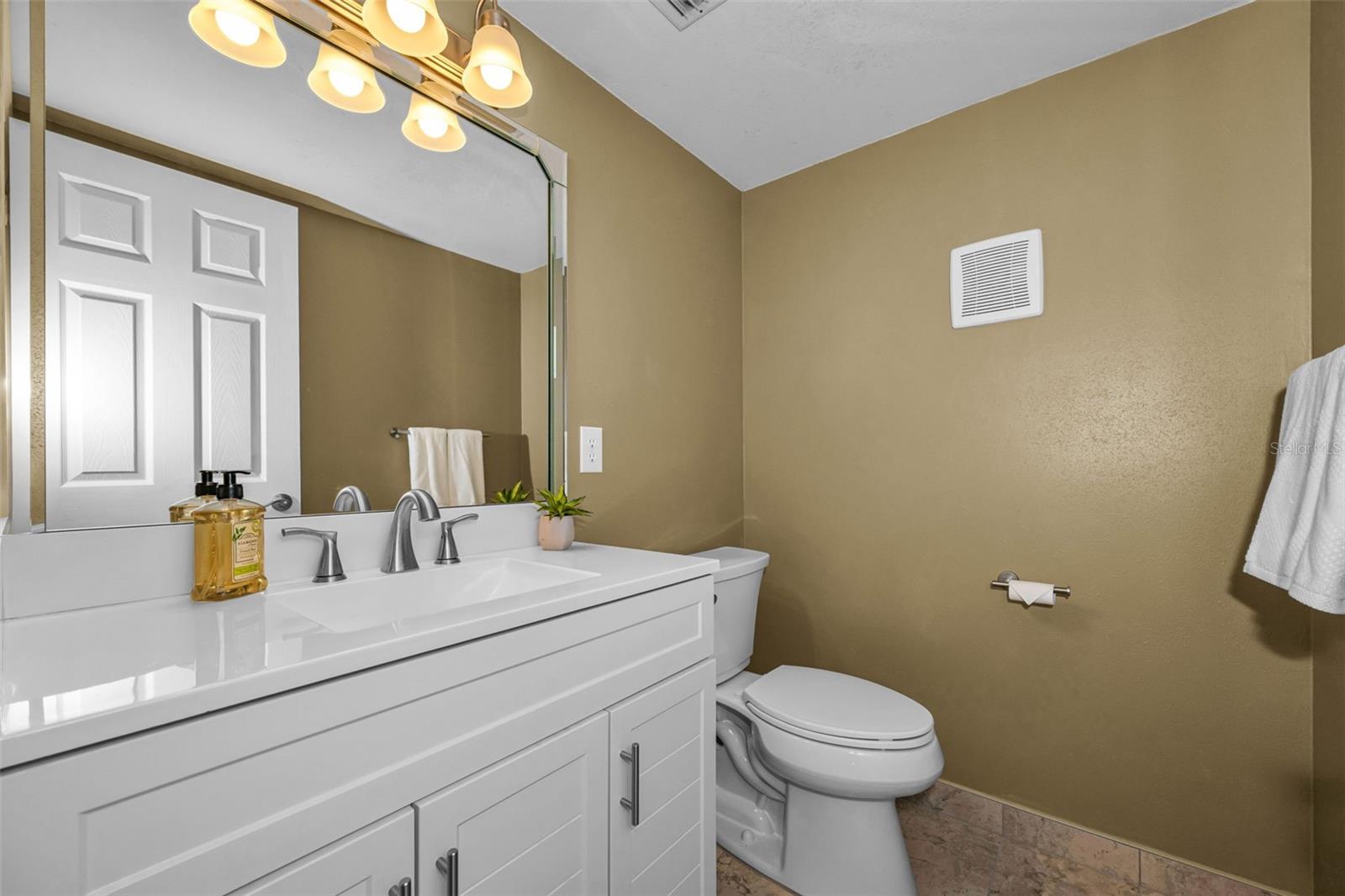2223 PHILIPPINE DR #35 — photo 13